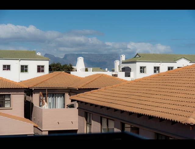 3 BEDROOM TOWNHOUSE FOR SALE IN BIG BAY